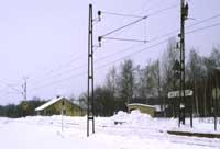 Holmstorp hållplats den 16 februari 1985. - klicka för att förstora
