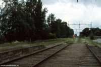 Tåg 3067 rullar in i Latorpsbruk den 28 juni 1985. - klicka för att förstora