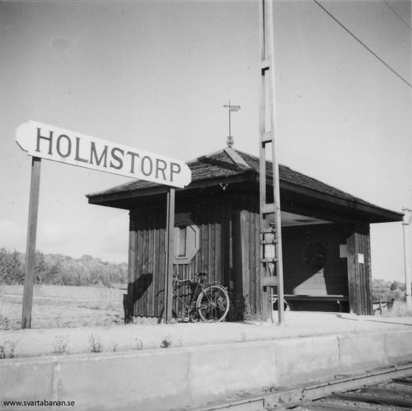 Holmstorp hållplatskur 1950. - klicka för att stänga rutan