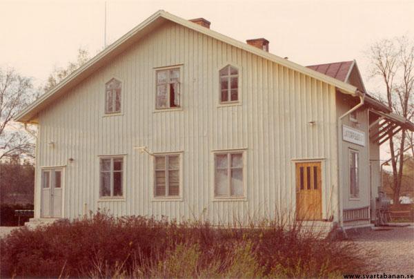Latorpsbruks stationshus i maj 1969. - klicka för att stänga rutan