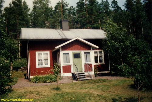 Dormens banvaktstuga 2002. - klicka för att förstora