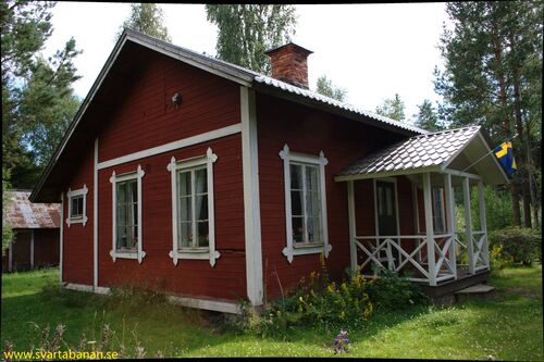 Hemsjöns banvaktstuga den 27 juli 2008. - klicka för att förstora Hemsjöns banvaktstuga den 27 juli 2008. - klicka för att förstora