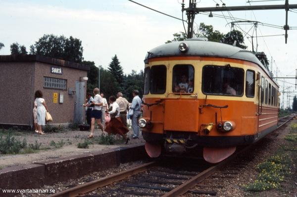 Tåg 3067 i Svartå den 24 juni 1985. - klicka för att stänga rutan