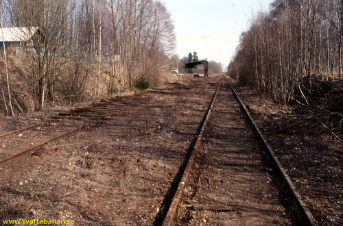 Bangården i Latorpsbruk den 11 april 1991. - klicka för att förstora