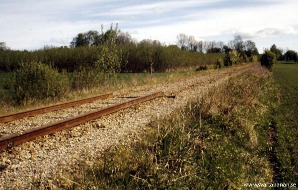Spåret har rivits upp mellan Latorpsbruk och Holmstorp den 27 maj 1991. - klicka för att stänga rutan