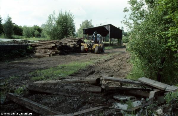 Bangården i Latorpsbruk den 16 juni 1991. - klicka för att stänga rutan