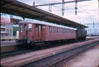 Tåg på Örebro C mot Frövi i slutet av juli 1973. © Björn Fura