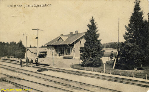 Kvistbro stationshus i början av 1900-talet. - klicka för att förstora Kvistbro stationshus i början av 1900-talet. - klicka för att förstora