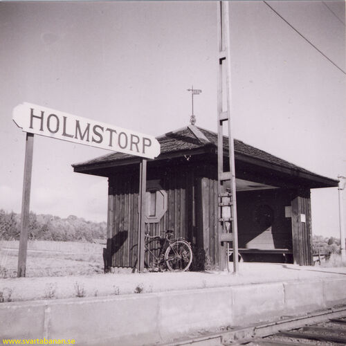Holmstorp hållplatskur 1950. - klicka för att förstora Holmstorp hållplatskur 1950. - klicka för att förstora