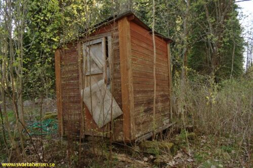 Rastkoja vid Bälsåsby banvaktstuga den 1 maj 2009. - klicka för att förstora Rastkoja vid Bälsåsby banvaktstuga den 1 maj 2009. - klicka för att förstora