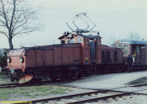 Elloket Hg 770 ska just kopplas från ett tåg i Mullhyttemo i maj 1978 - klicka för att förstora Elloket Hg 770 ska just kopplas från ett tåg i Mullhyttemo i maj 1978 - klicka för att förstora
