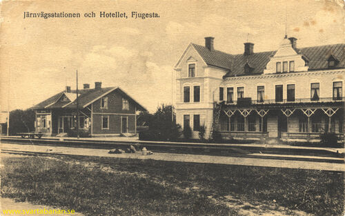 Fjugesta stationshus och hotell före 1937. - klicka för att förstora