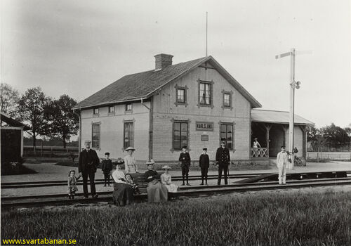 Karlslunds stationhus i början av 1900-talet. - klicka för att förstora Karlslunds stationhus i början av 1900-talet. - klicka för att förstora