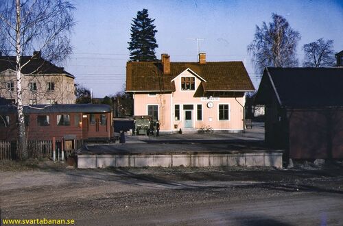 Miljöbild från Fjugesta i maj 1978. - klicka för att förstora Miljöbild från Fjugesta i maj 1978. - klicka för att förstora